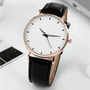 Minimalistische Herren Quarzurhr mit weissem Zifferblatt und schwarzem Lederarmband fuer Stil.