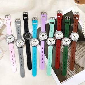 Reloj de pulsera de cuarzo para mujer con correa de silicona colorida esfera grande