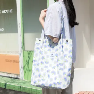 Bolso tote de hombro de pana con flores grandes, bolso casual versátil para mujer y bolsa de libros.