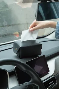 Caja de pañuelos de coche de cuero PU portátil parasol reposabrazos negro estuche
