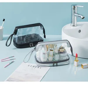 Trousse de toilette transparente à double couche pour hommes, parfaite pour les voyages.