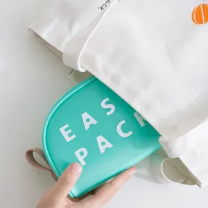 Sac cosmétique TPU coloré pochette de maquillage portable mini trousse de toilette style