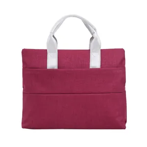 Bolso tote de negocios rojo para documentos, maletín portátil vista principal de producto.