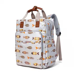 Mochila pañalera impermeable de gran capacidad con diseño de peces y asas dobles