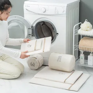 Thickened sandwich mesh laundry bags set, durable zipper washing machine protectors for clothes.