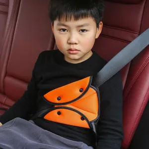 Ajustador de cinturón de seguridad de auto para niños, soporte de cojín triangular.