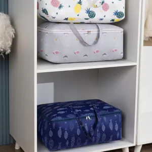 Grande borsa porta abiti e coperte per armadio con cerniera resistente e design pratico.