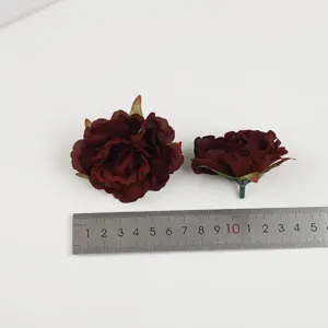 Künstliche dunkelrote Rosenblütenköpfe für Blumenarrangements Hochzeitsdeko Basteln.