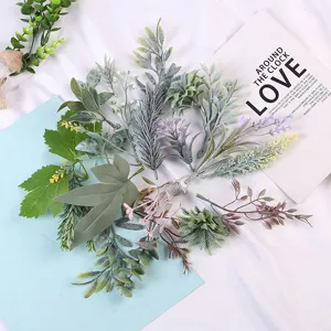 Conjunto de hojas de plantas verdes artificiales para decoración de fondo y accesorios fotográficos.