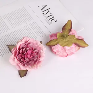 Künstlicher Pfingstrosen Rosen Blütenkopf Detail, rosa Stoff Blume für Hochzeit DIY Dekoration.