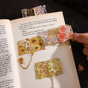 Segnalibro in Metallo Intagliato in Stile Cinese Classico Clip per Pagine di Libri con Motivo Floreale Delicato Regalo