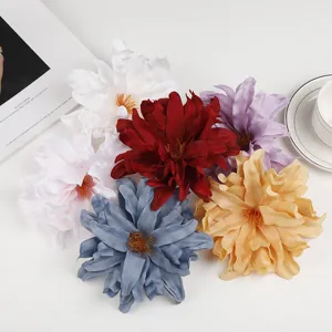 Bunte künstliche Seidenpfingstrosenblütenköpfe für DIY-Basteln, Hochzeit und Heimdekoration.