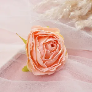 Künstlicher Pfirsich Rosenblüten Kopf Detail für DIY Handwerk und Fotografie Requisiten.