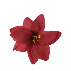 Rote künstliche Lilienblüte für DIY-Haarschmuck und Hochzeitsfoto-Requisiten-Materialien.