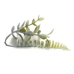 Kunststof bladeren huisdecoratie groene planten voor vaas arrangement interieur.