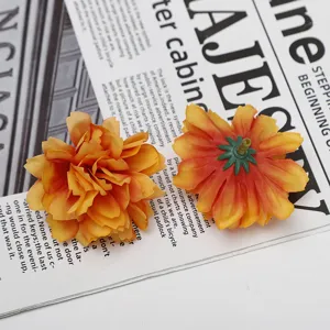 Künstliche Blumenköpfe für Hochzeitsdekoration Heimdisplay, orangefarbene Kunstblumen.