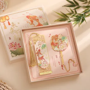 Marque-page en Métal de Style Chinois Koi Gousse Creuse et Borla Boîte Cadeau pour Étudiants Graduation Bureau Lecture