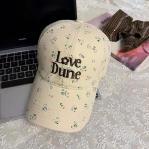 Korean style floral baseball cap for women, vintage soft top casual duckbill hat.
