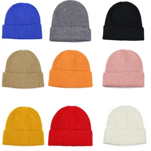 Bonnet en Maille Couleur Unie pour Hommes Femmes Hiver Chaud Acrylique Côtelé à Revers Extérieur Protection Contre le Froid Bonnet Doux