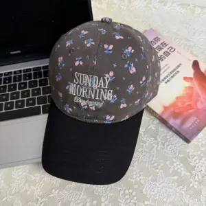 Koreanischer Stil florale bestickte Baseballcap Herbst Winter Outdoor Freizeit modische Mütze