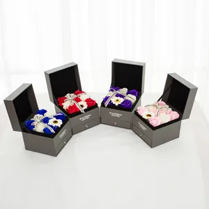 Scatola Regalo con Cassetto Fiori di Sapone 9 Rose San Valentino Compleanno Lei