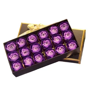 Coffret cadeau de roses en savon violet avec 18 pieces pour la fete des meres et anniversaire.