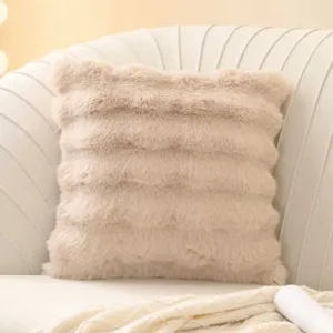 Weicher Pluesch Kissenbezug flauschige Creme Kissenhuelle fuer modernes Wohnzimmer Sofa