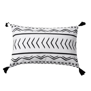 Bohemian black and white geometric throw pillow lumbar cushion with corner tassels for sofa bed
