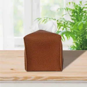 Brauner quadratischer Kosmetiktuchhalter aus Kunstleder für den Schreibtisch, modern.