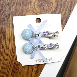 Cute crystal bow hair clips duckbill hair accessories for women girls sweet daily styling look.