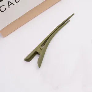 Large matte hair claw clip duckbill sectioning clip solid color minimalist hair styling accessory