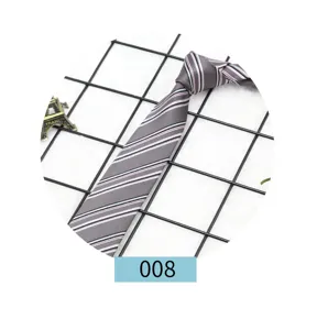 Cravatta a righe grigie stile studentesco modello classico accessorio per uomo affari