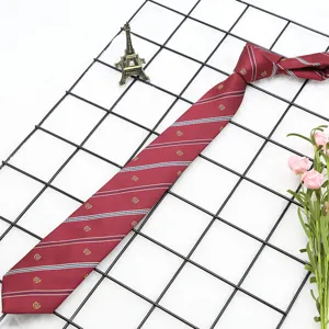Cravatta a righe rossa in stile britannico classico per uniforme scolastica JK DK usura quotidiana.