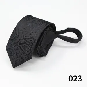 Cravatta con zip nera fantasia cachemire da uomo, cravatta slim elegante da 6 cm.