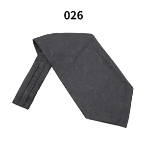 Detailansicht der dunkelgrauen Paisley Jacquard Krawatte für Herren, eleganter Halsschmuck.