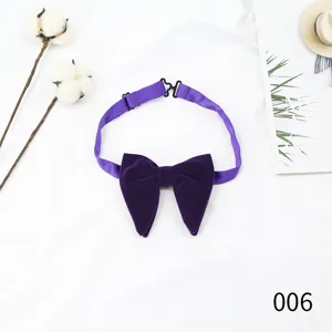 Elegante violette Samtfliege für Herren, große Horn Fliege für Hochzeit und formelle Anlässe.