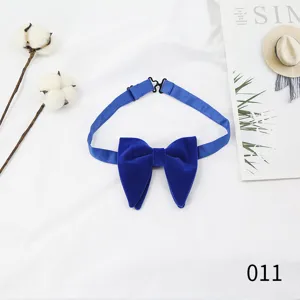 Elegante blaue Samtfliege für Herren Hochzeit, große Bräutigam Fliege stilvolles Accessoire.