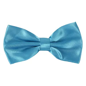 Farfallino in raso azzurro chiaro da uomo, accessorio classico per abito da sposo e lavoro.