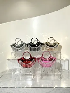 Metallische Mini-Abendtasche mit glänzenden Strass-Fransen, elegante Umhängetasche für Damen.