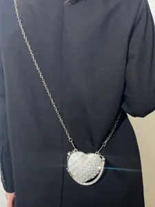 Atemberaubende Strass-Herz-Umhängetasche, glitzernde Kristall Abendtasche mit Kette.