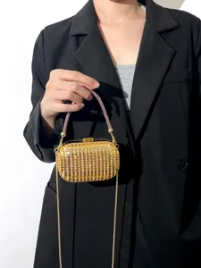 Elegante Strass Acryl Box Clutch Tasche, glitzernde Abendtasche mit Kette für Damen.