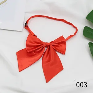 Rote JK Uniform Fliege, elegante Satin Hals Schleife mit verstellbarem Gurt fuer den Alltag.