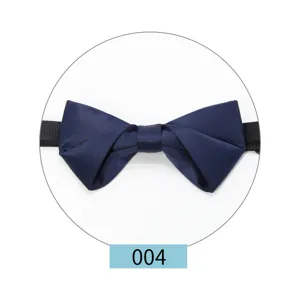 Clásico pajarita azul marino de satén para hombre para bodas y trajes formales de negocios elegante.