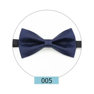 Clásica pajarita de satén azul marino para hombre, accesorio elegante para traje.