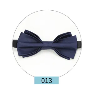 Pajarita azul marino de múltiples capas para hombre, traje formal de boda elegante.