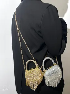 Funkelnde Strass Fransen Abendtasche Detail, glitzernde Kristall Umhängetasche für Damen.