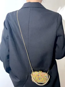 Damen Acryl Umhängetasche Kristall Strass Kette Schultertasche Sommer Mode Design Stil