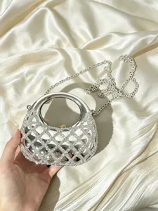 Silberne Strass Halbmond Abendtasche mit Kette für luxuriöse Partys und Hochzeiten