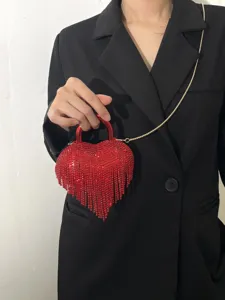 Sac de Soiree Cœur en Strass Rouge pour Femme Sac a Main Bandouliere Luxe Cristal Fete