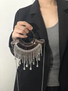 Mini Abendtasche mit Strassfransen und rundem Griff, elegante Umhängetasche für Damen.